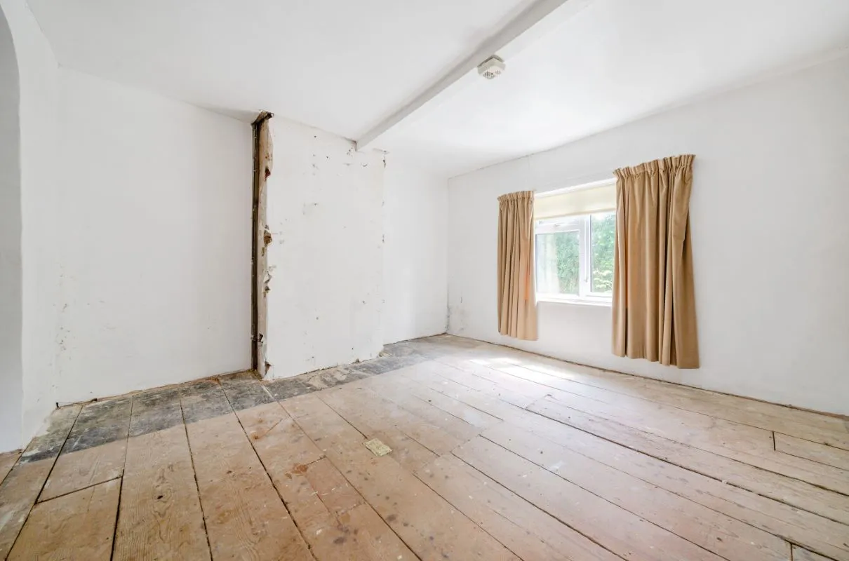 Stone Cottages, Mill Street, Middleton, Saxmundham, Suffolk, IP17 3NG - Online Auctions