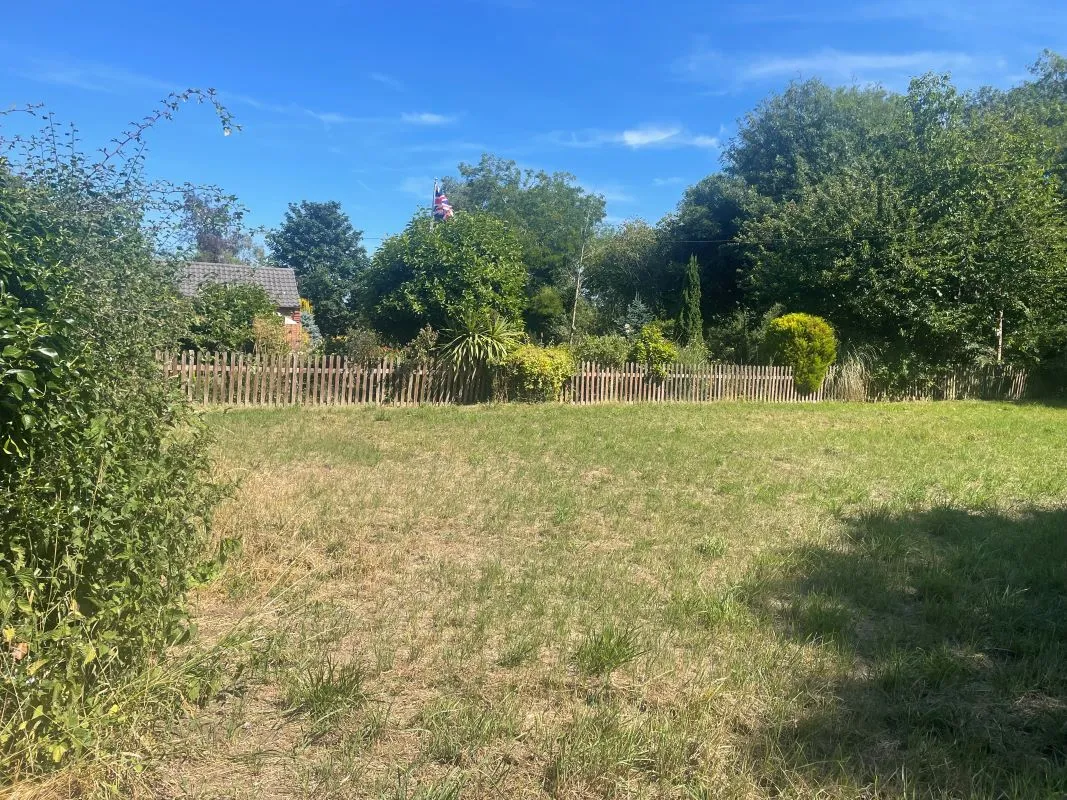 Parcel of Land, Squires Road, Halvergate, Norwich, Norfolk, NR13 3PZ - Online Auctions
