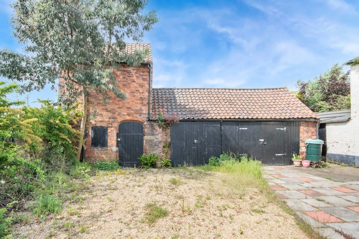 Thrumpton Lane, Retford, Nottinghamshire, DN22 7AJ - Online Auctions