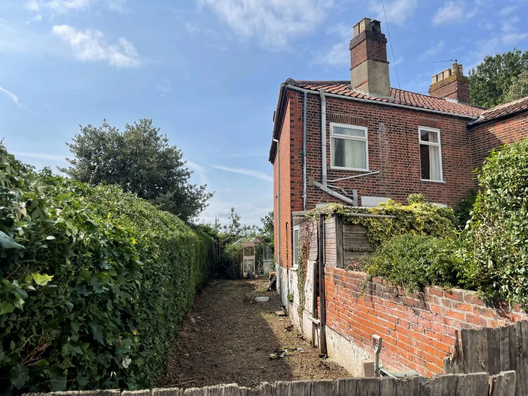 Guelph Road, Norwich, Norfolk, NR1 4AY - Online Auctions