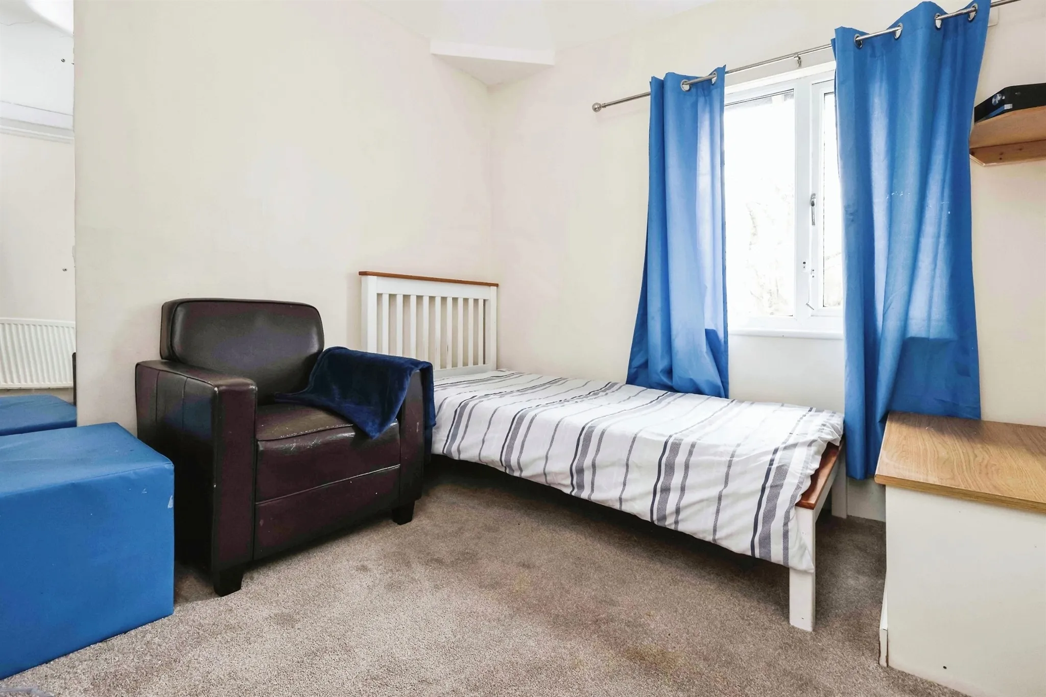4 bed Detached