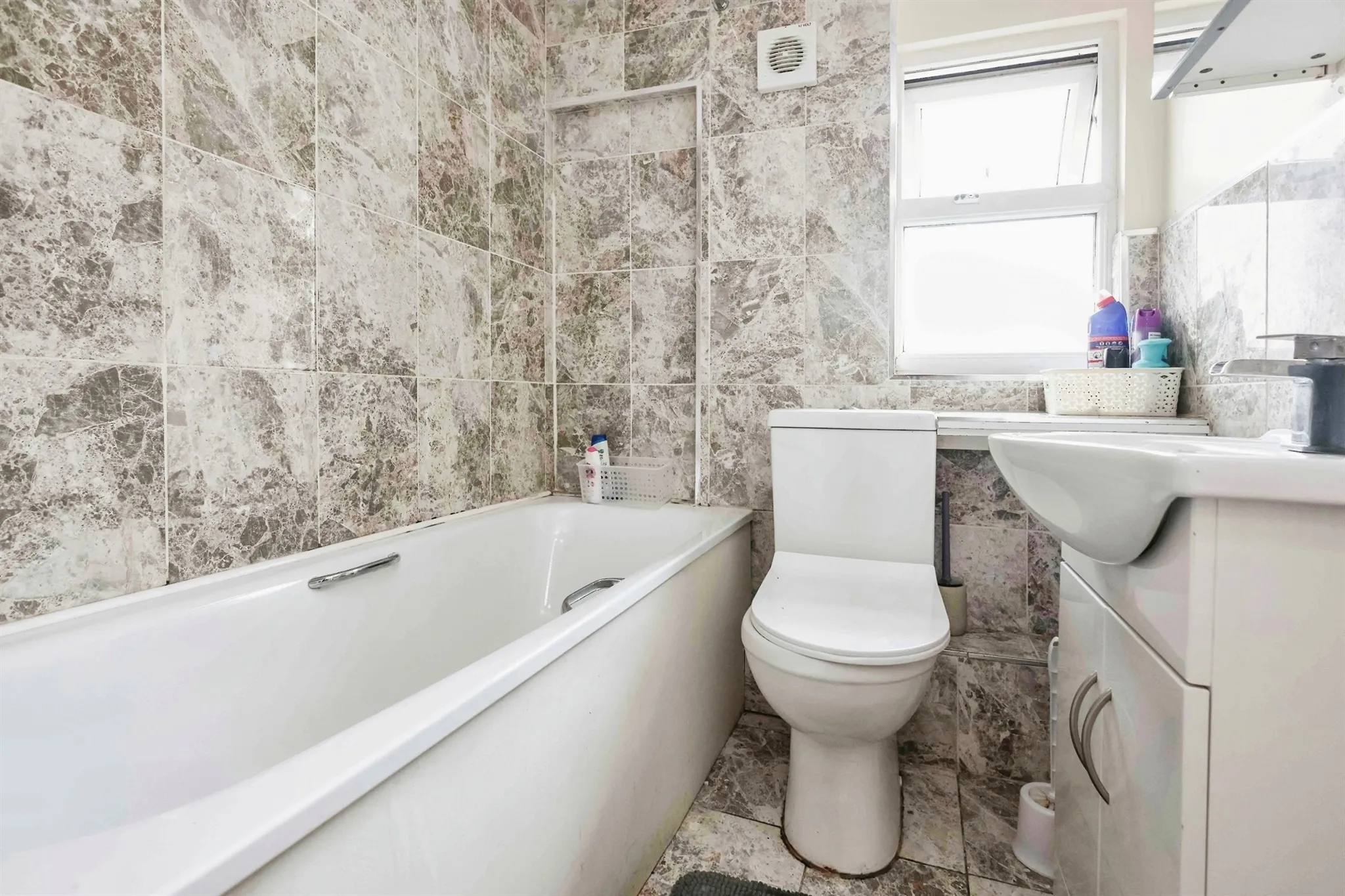 4 bed Detached