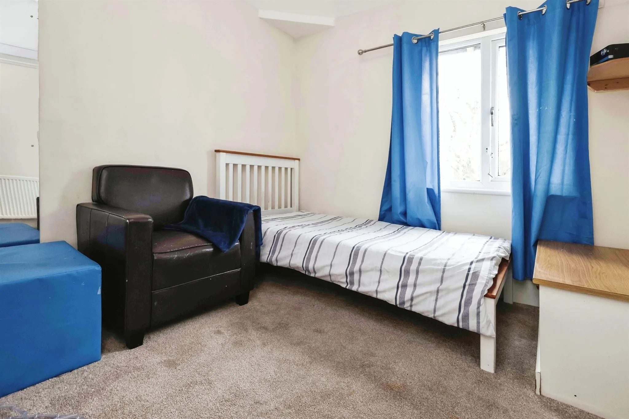 4 bed Detached