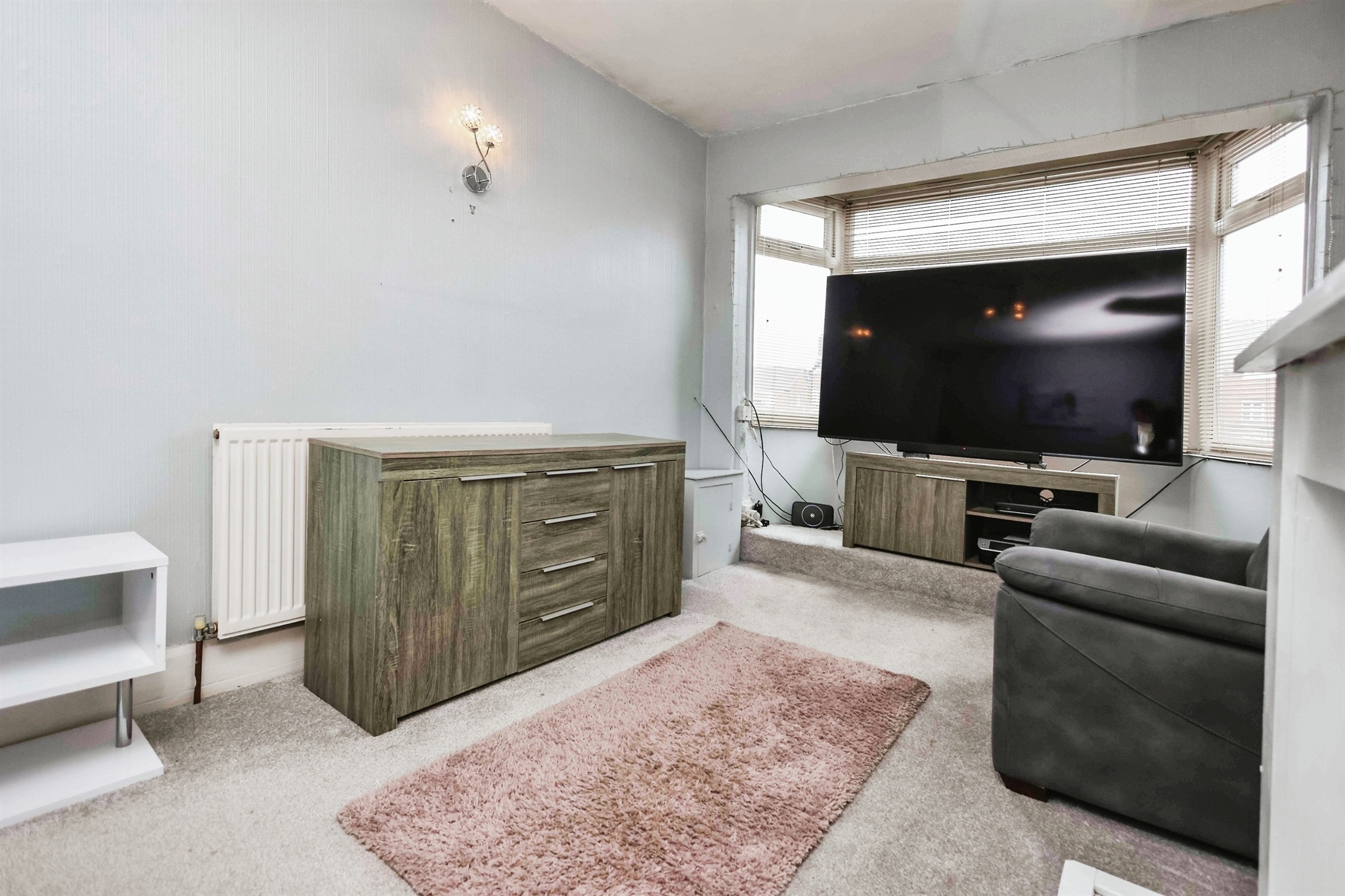 2 bed Hairdresser / Barber Shop