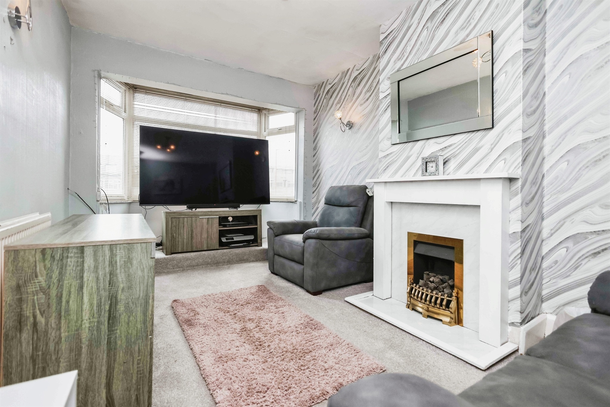 2 bed Hairdresser / Barber Shop