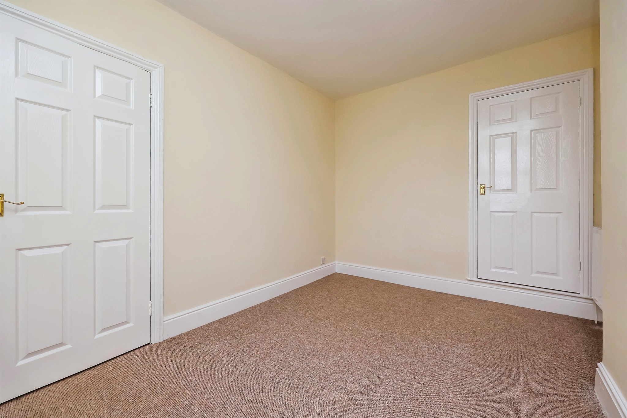 2 bed End of Terrace