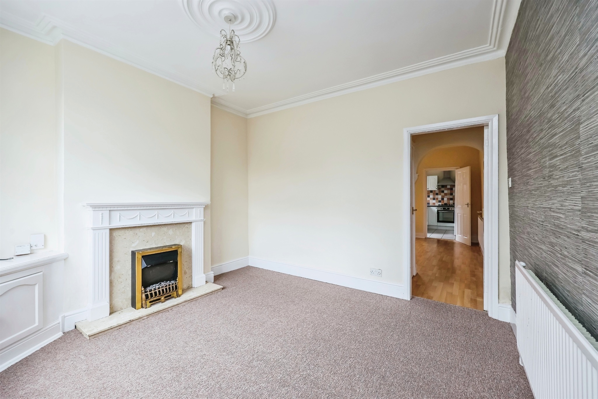 2 bed End of Terrace