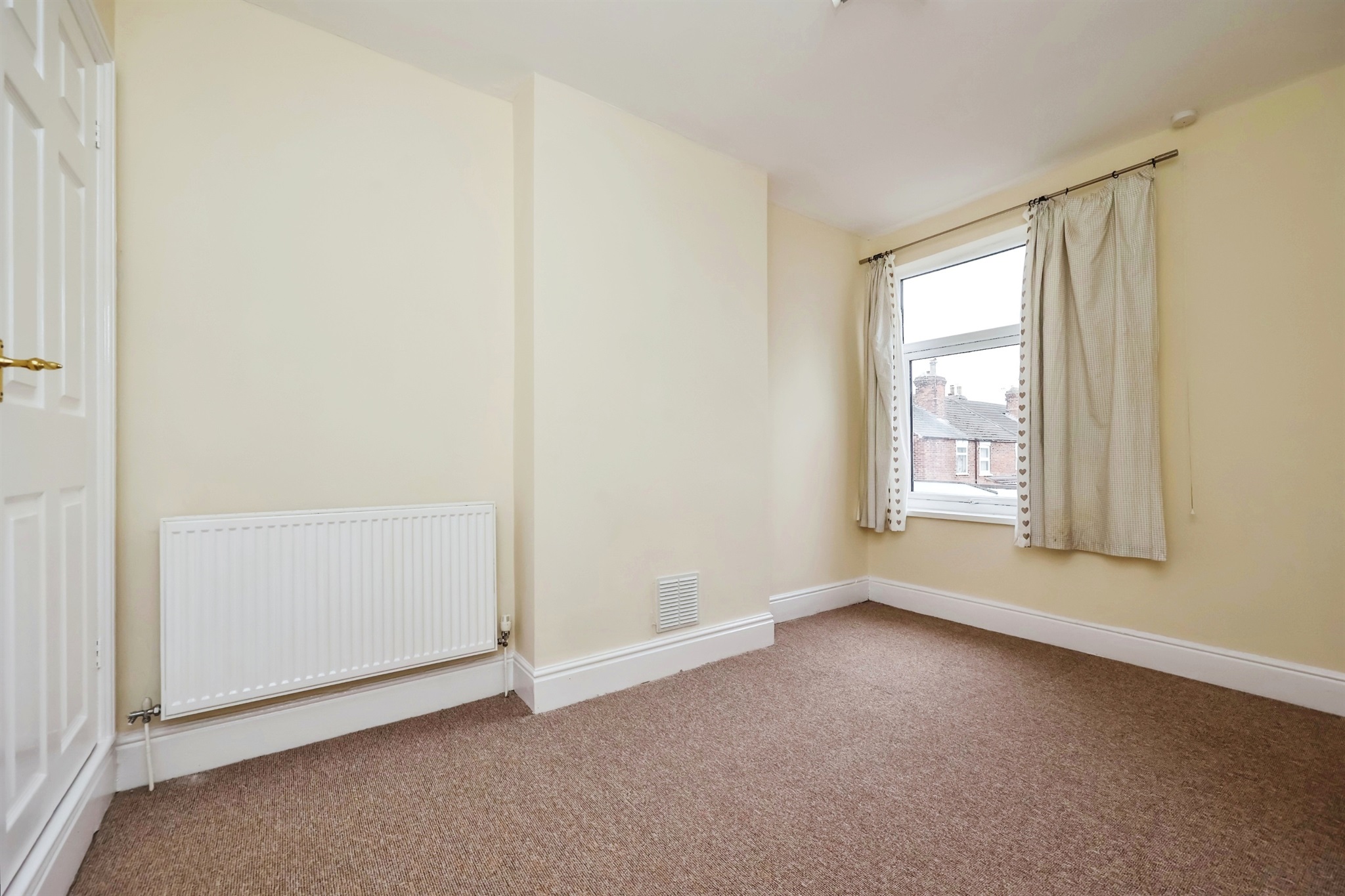 2 bed End of Terrace