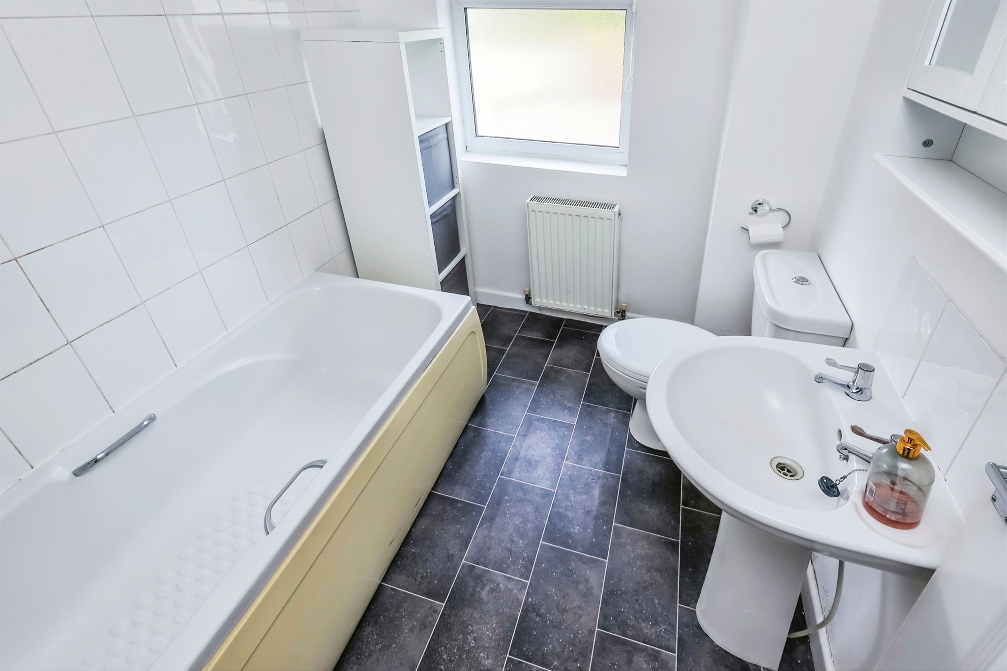 2 bed End of Terrace