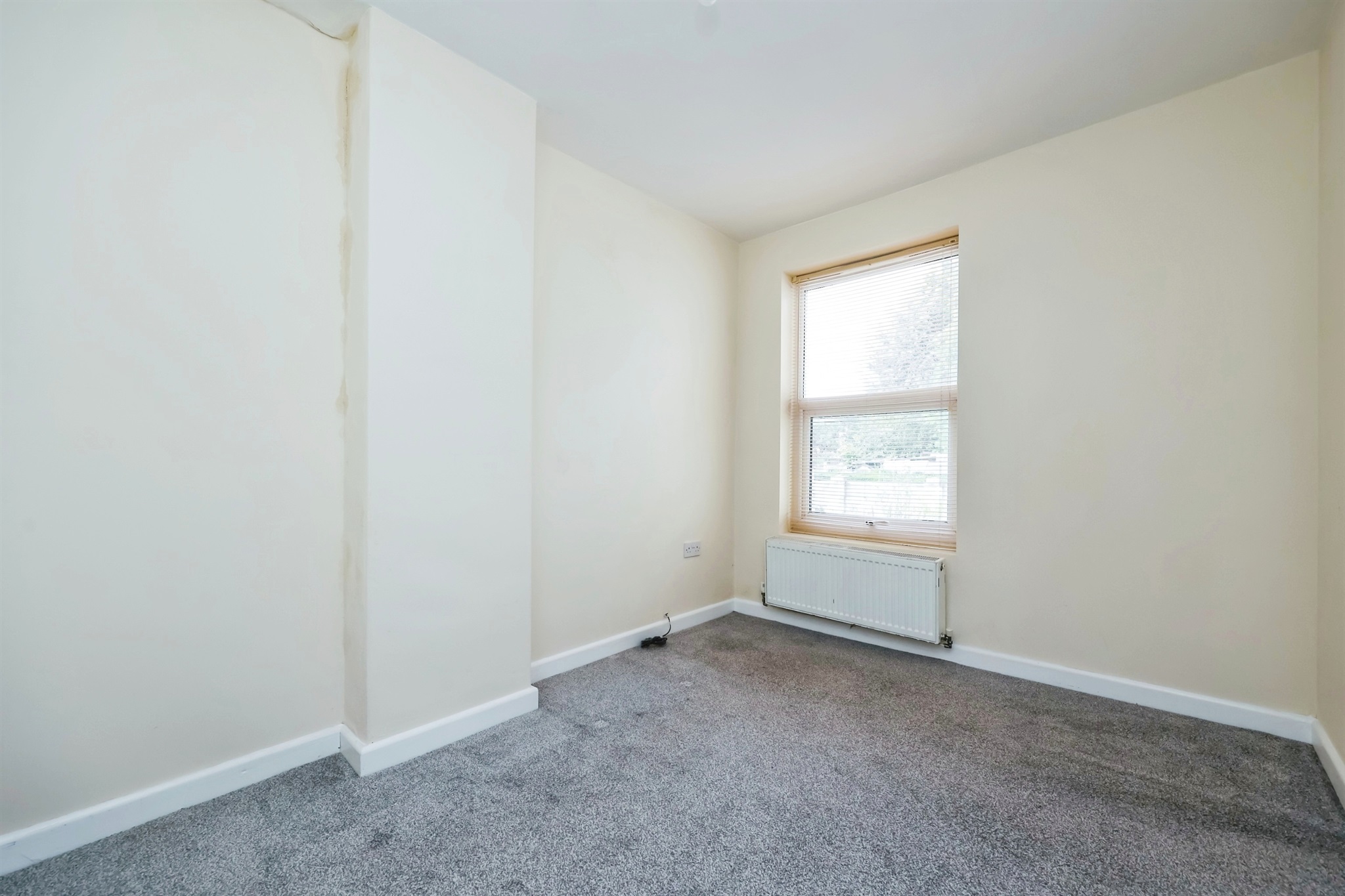2 bed End of Terrace