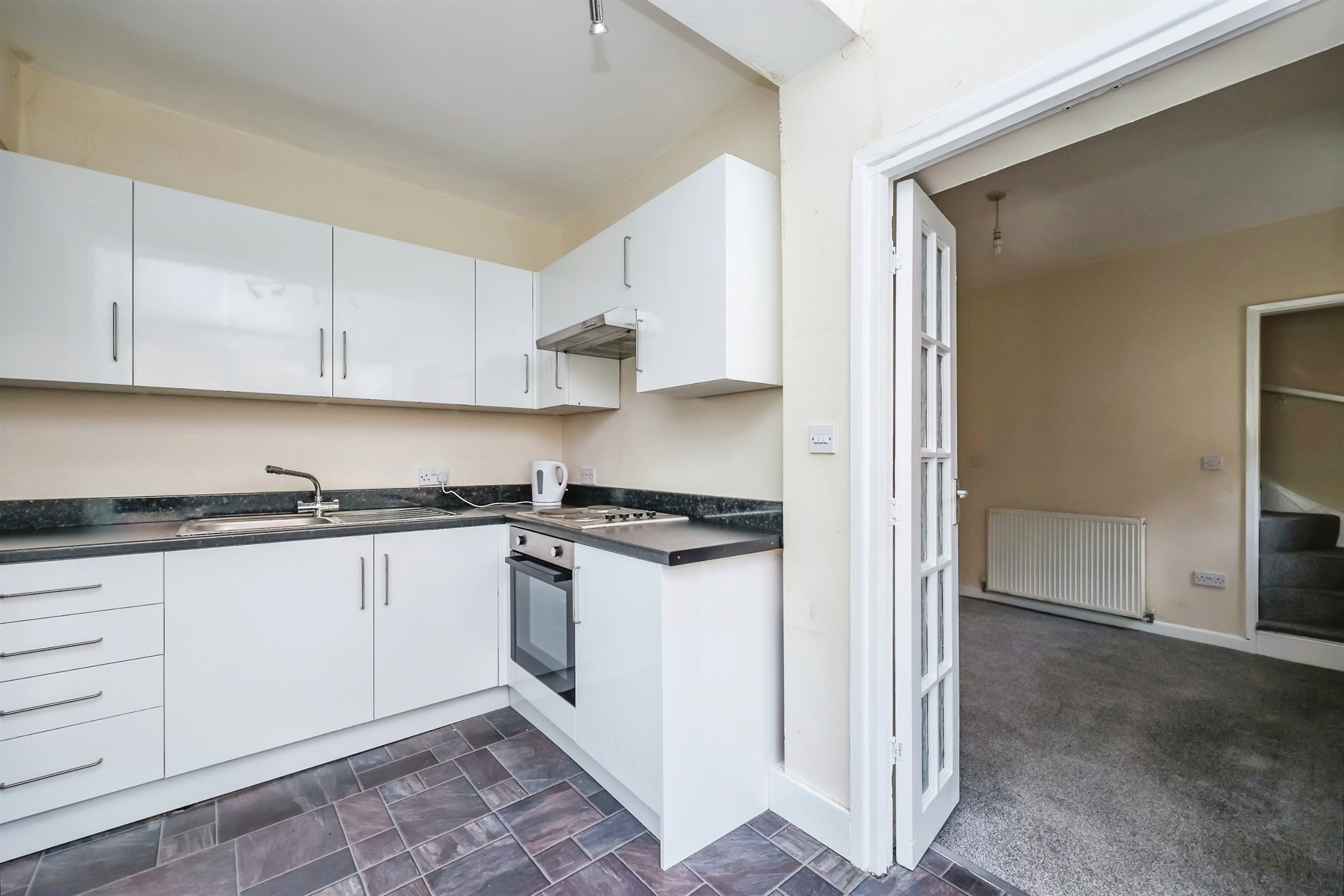 2 bed End of Terrace