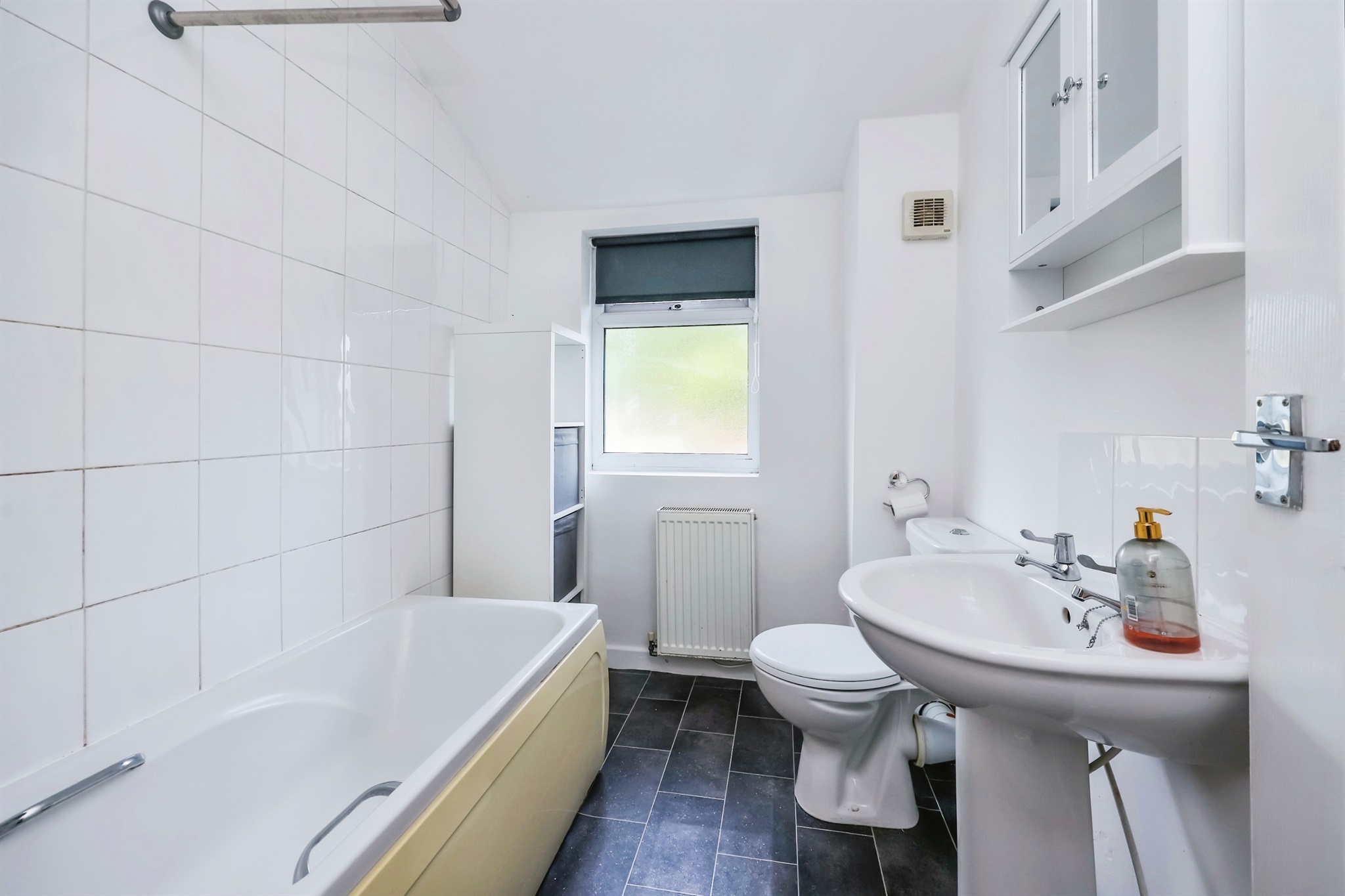 2 bed End of Terrace