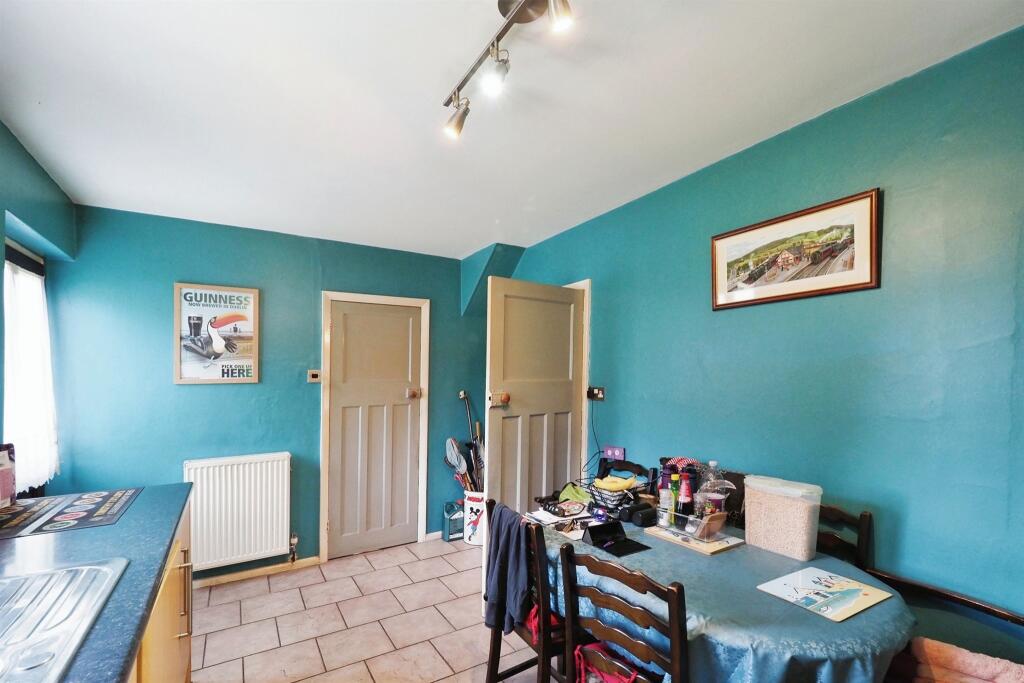 3 bed Semi-Detached