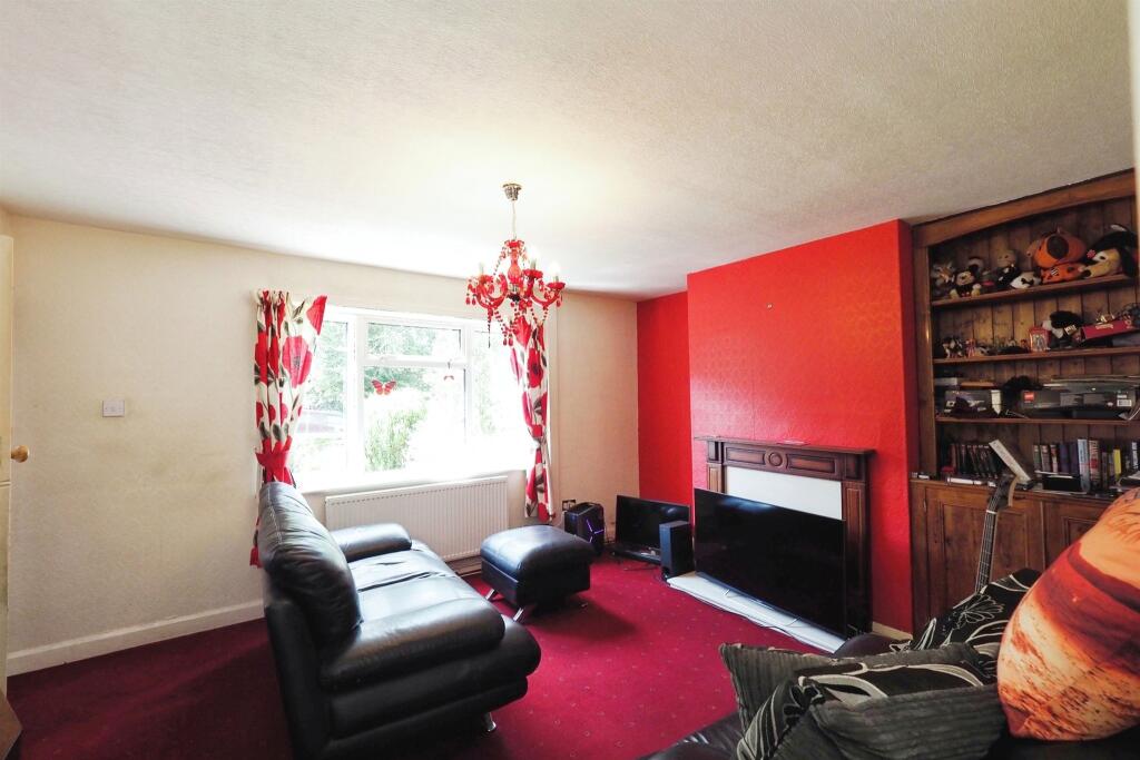 3 bed Semi-Detached