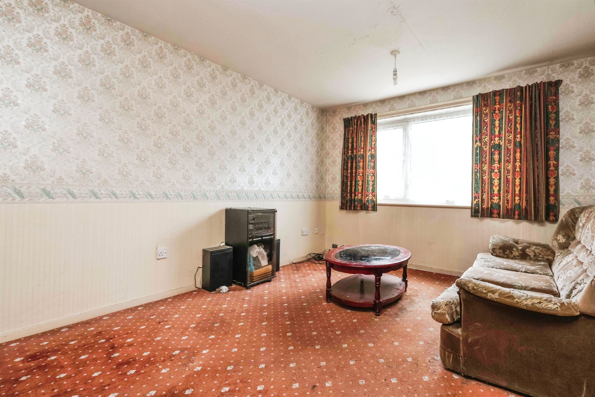 3 bed End of Terrace