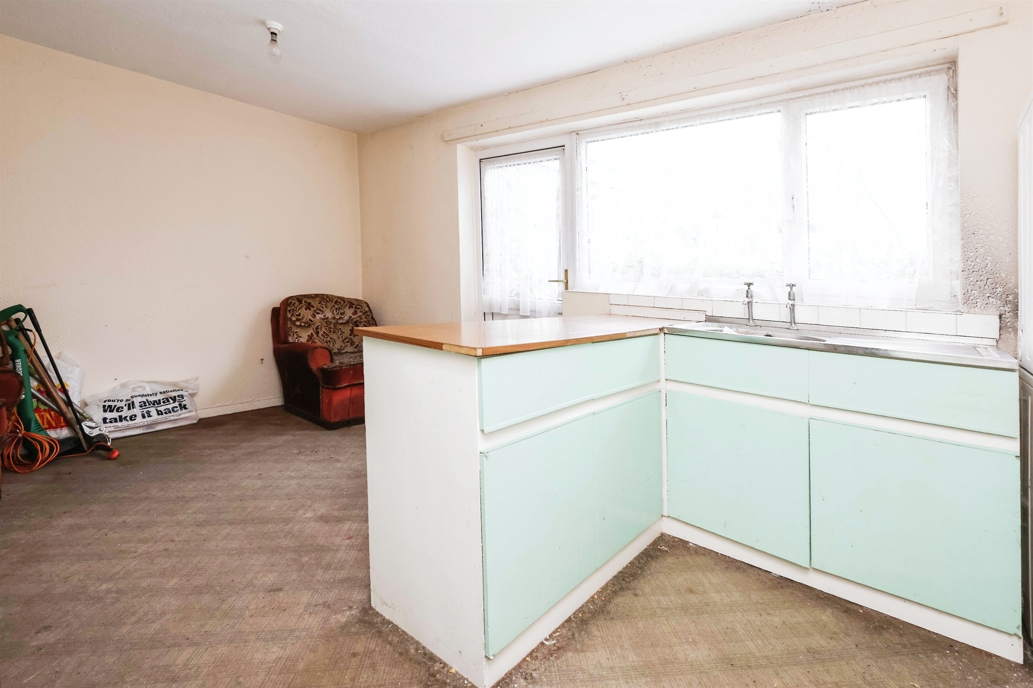 3 bed End of Terrace