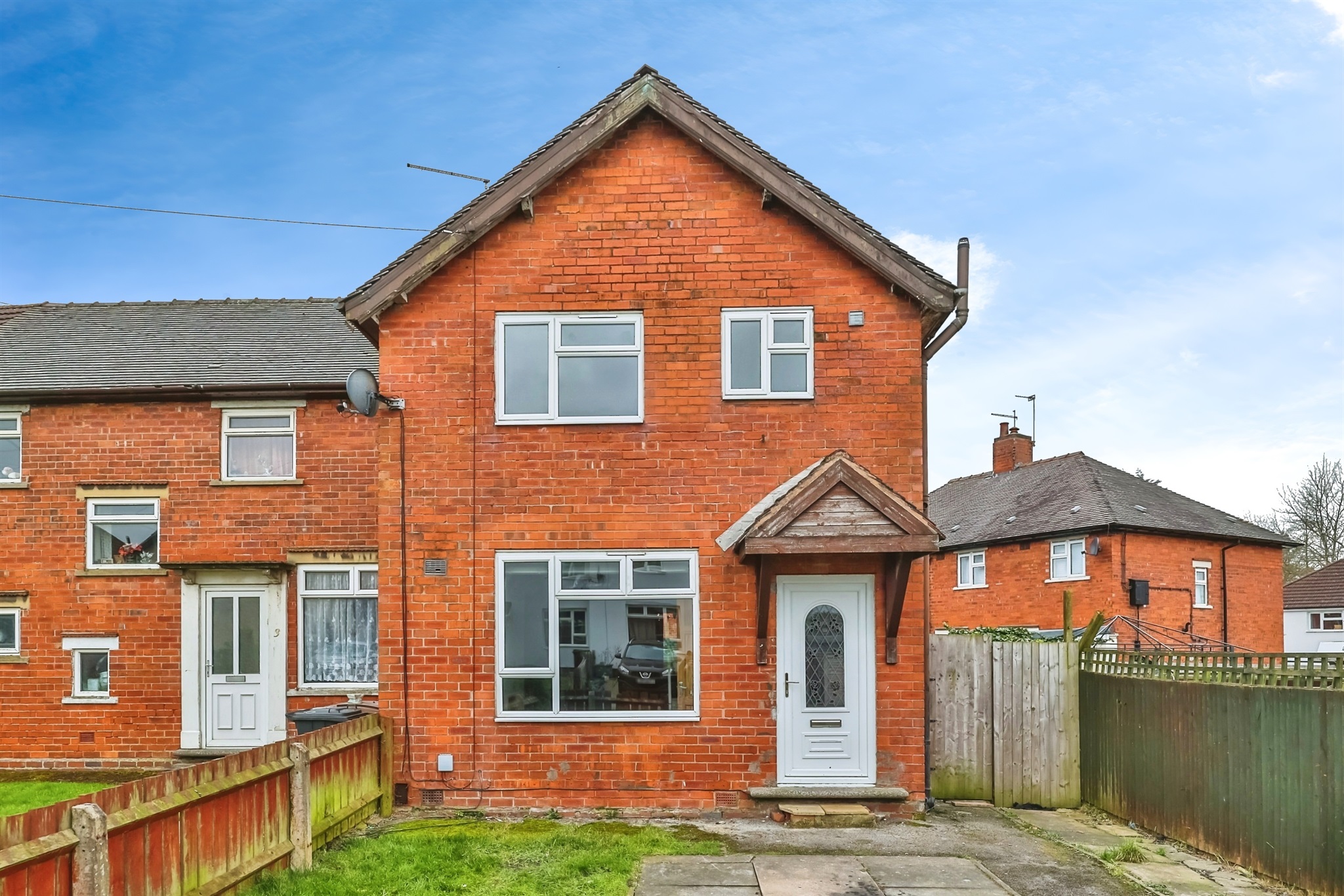3 bed End of Terrace