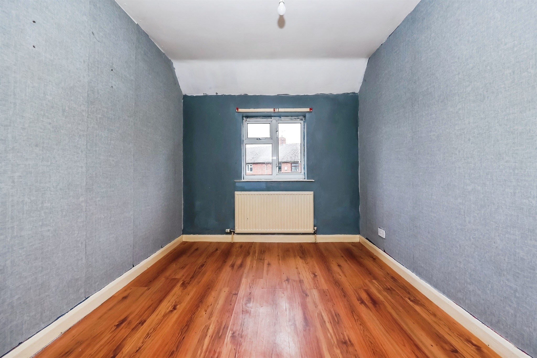 3 bed End of Terrace