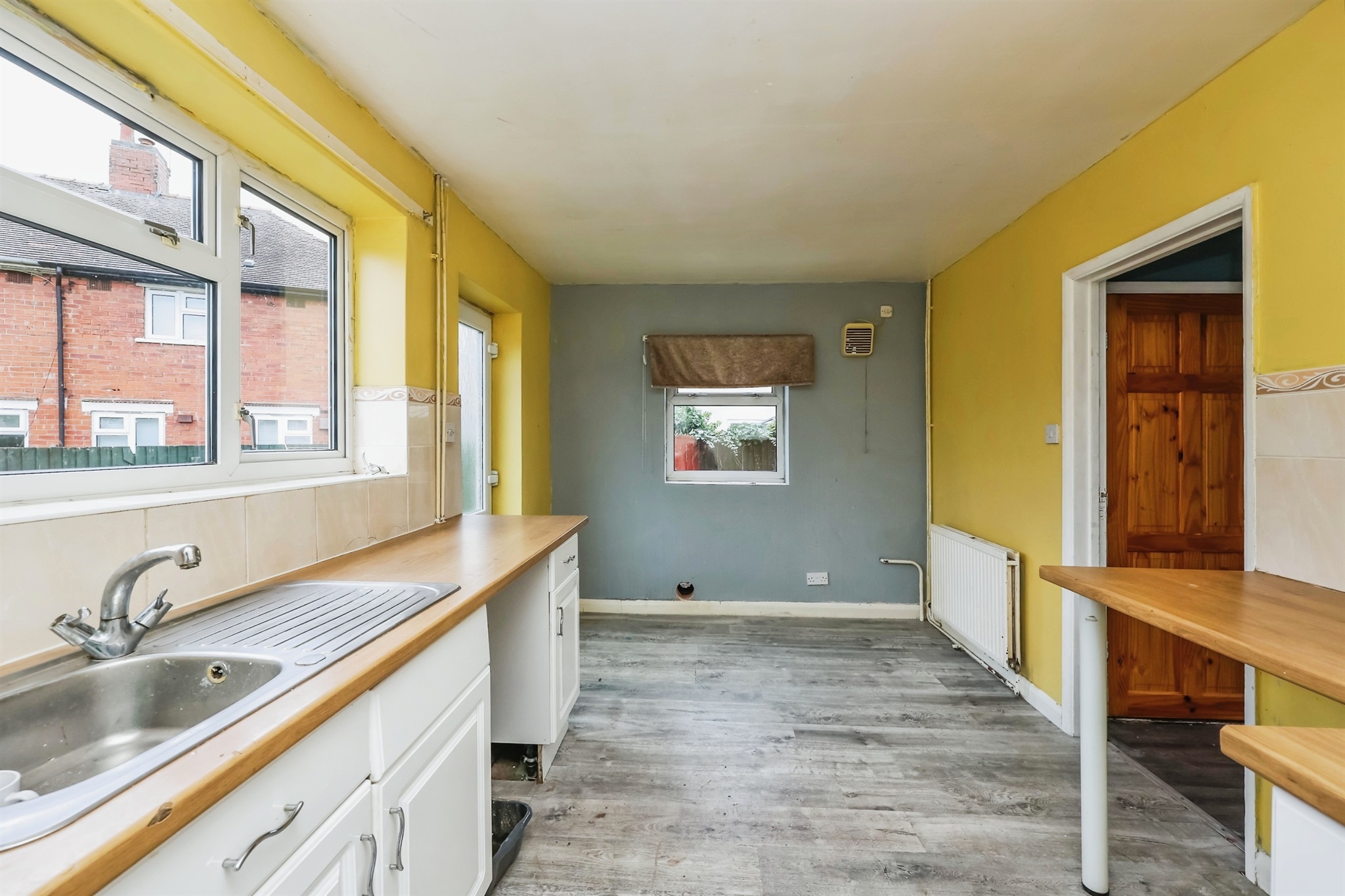 3 bed End of Terrace