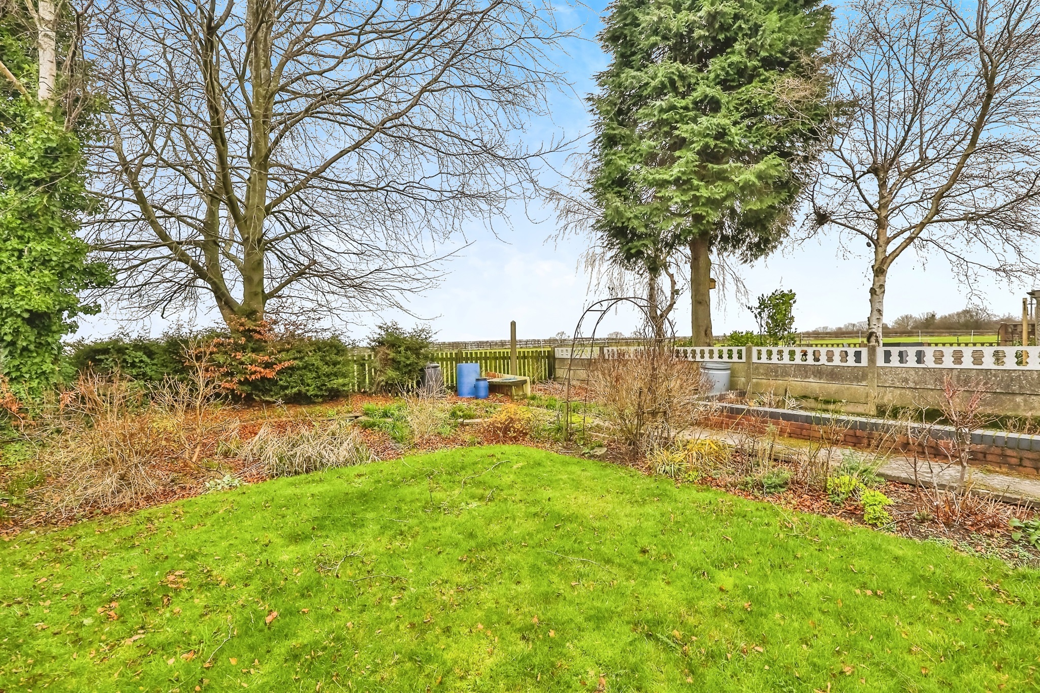 2 bed Detached Bungalow