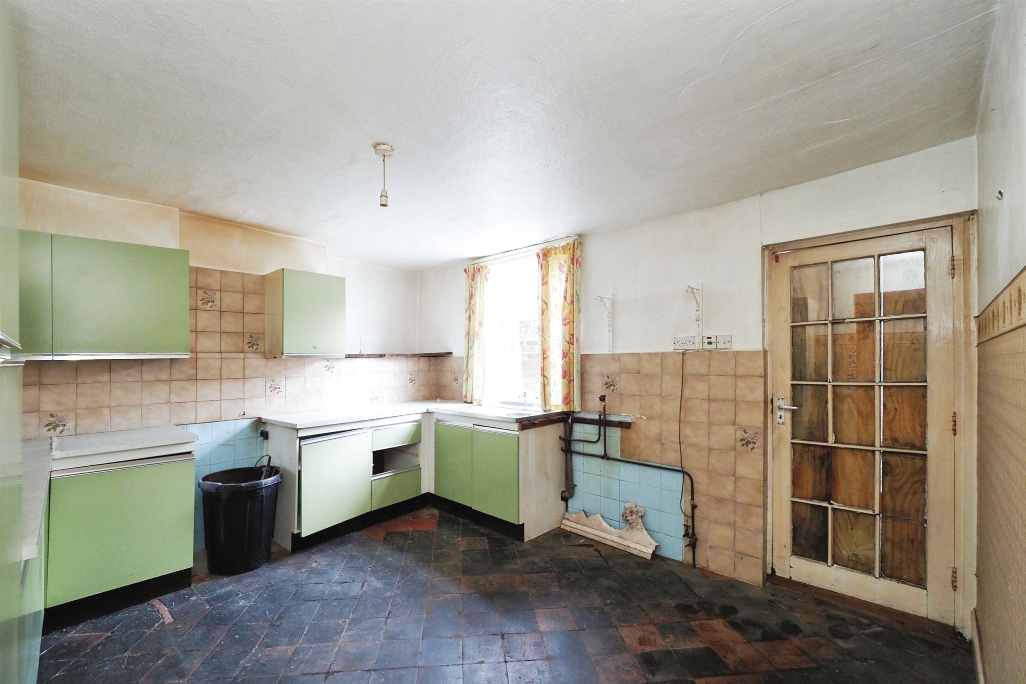 4 bed Cottage