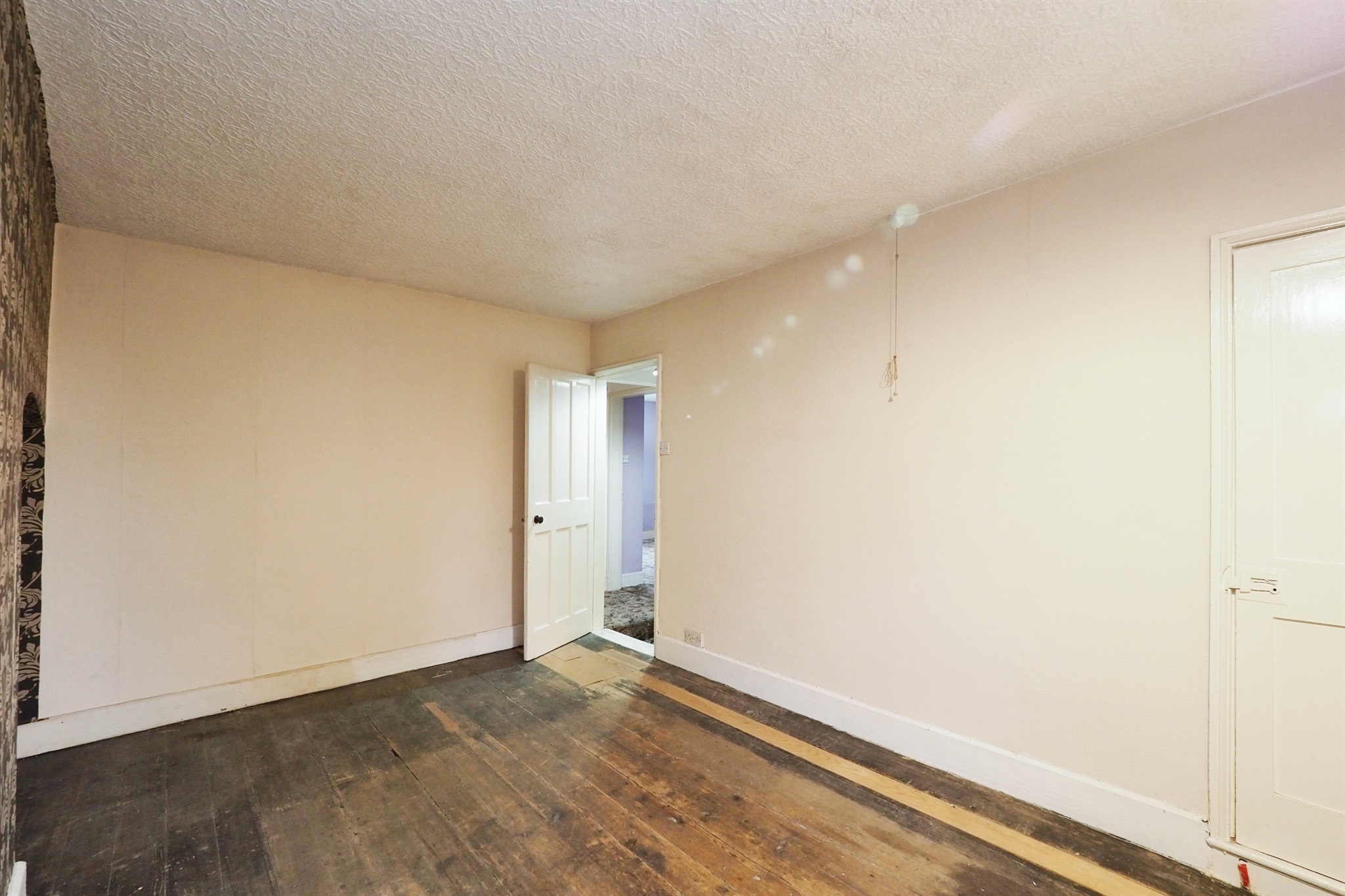 4 bed Cottage