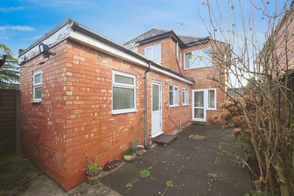 3 bed Semi-Detached