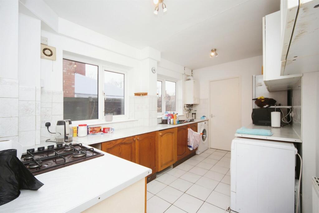 3 bed Semi-Detached