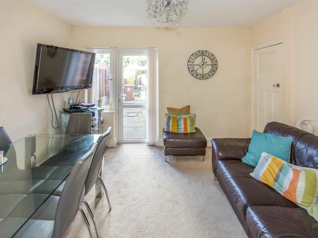 3 bed Semi-Detached