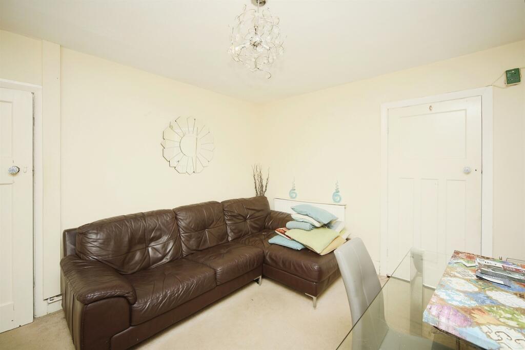 3 bed Semi-Detached