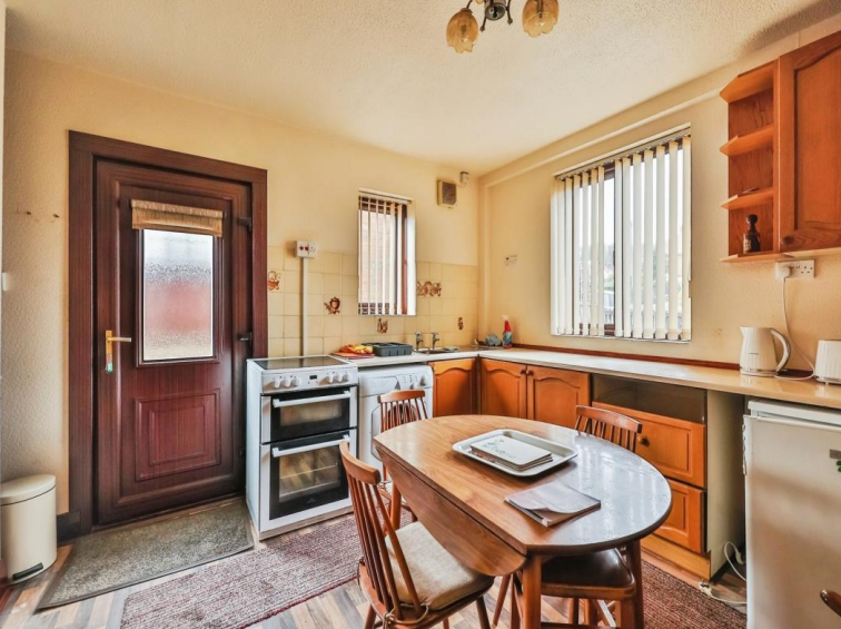 3 bed Semi-Detached