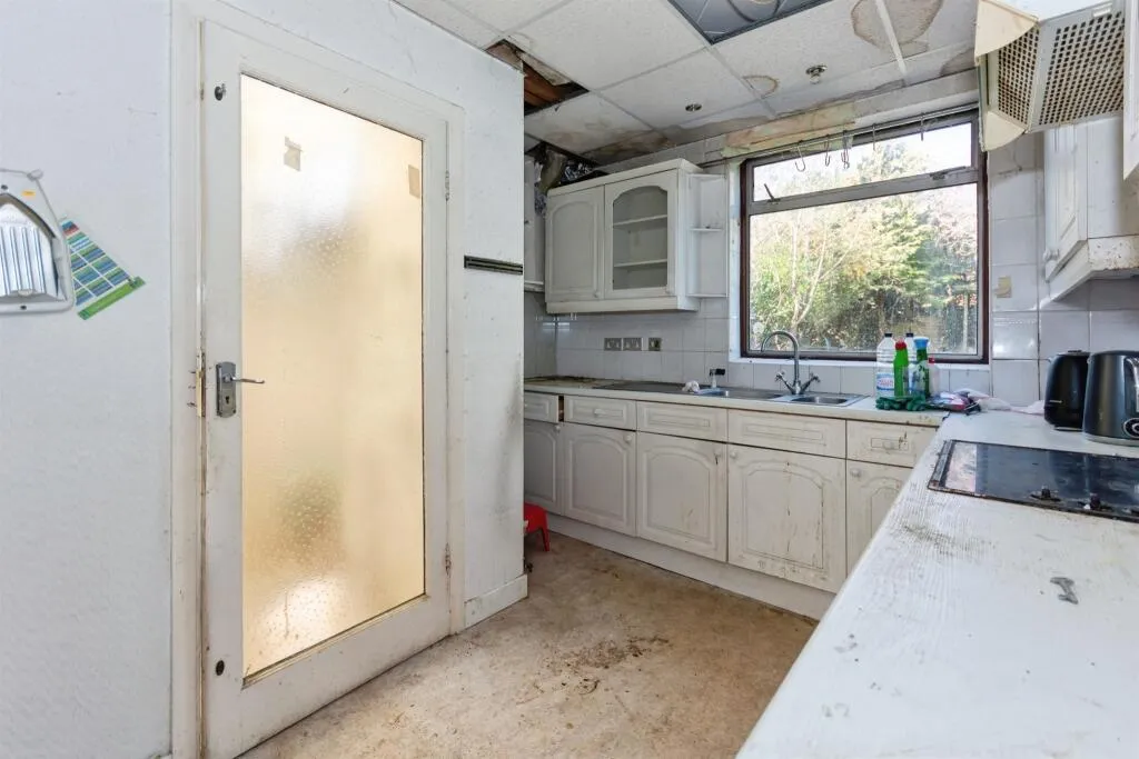 3 bed Semi-Detached
