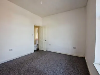 2 bed End of Terrace