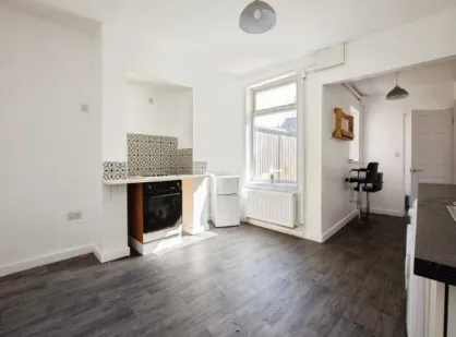 2 bed End of Terrace