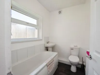 2 bed End of Terrace