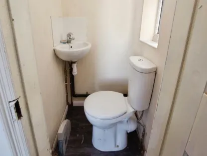 2 bed End of Terrace