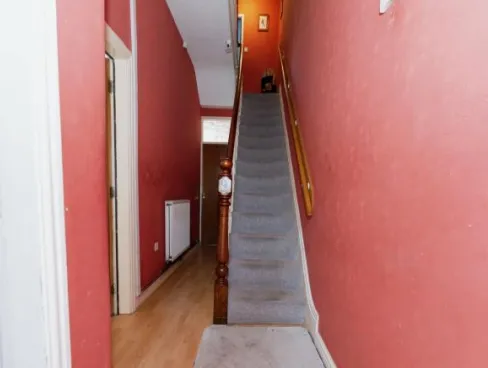 5 bed Semi-Detached