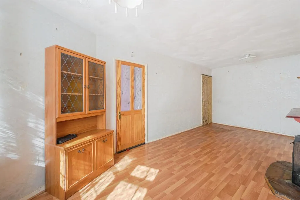 3 bed Semi-Detached