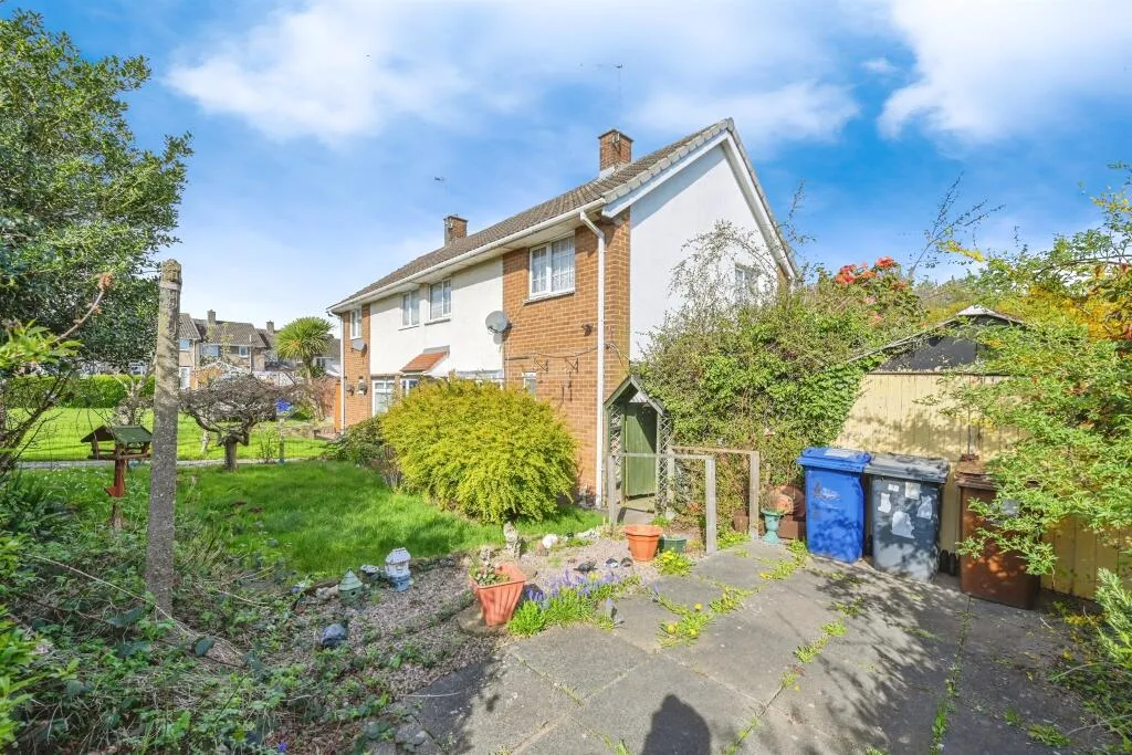 3 bed Semi-Detached