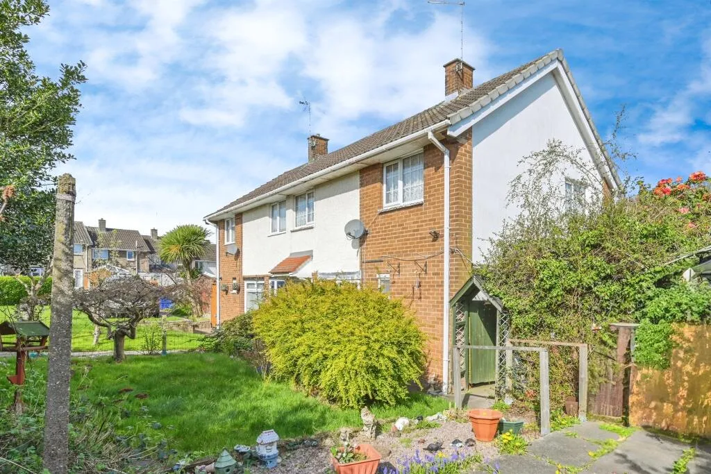 3 bed Semi-Detached
