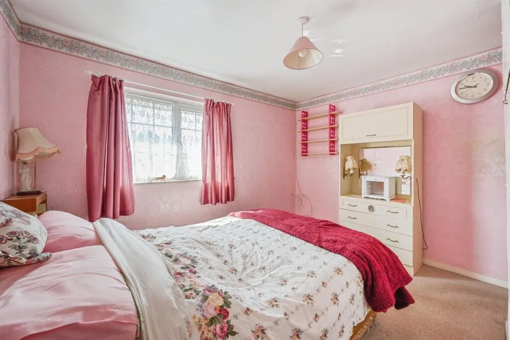 3 bed Semi-Detached