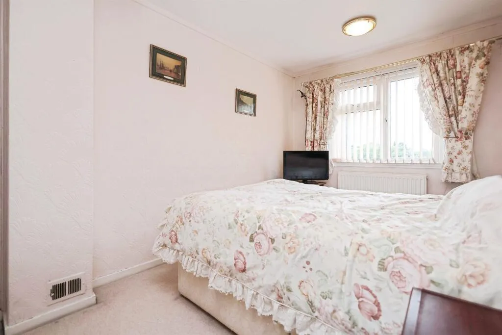 3 bed Terraced