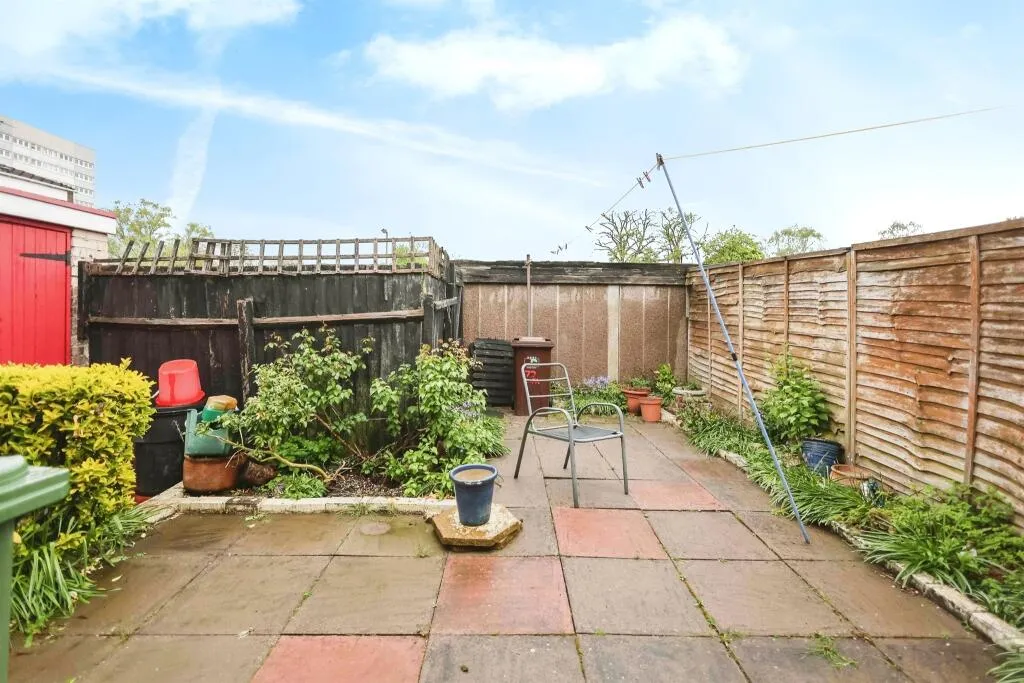 3 bed Terraced