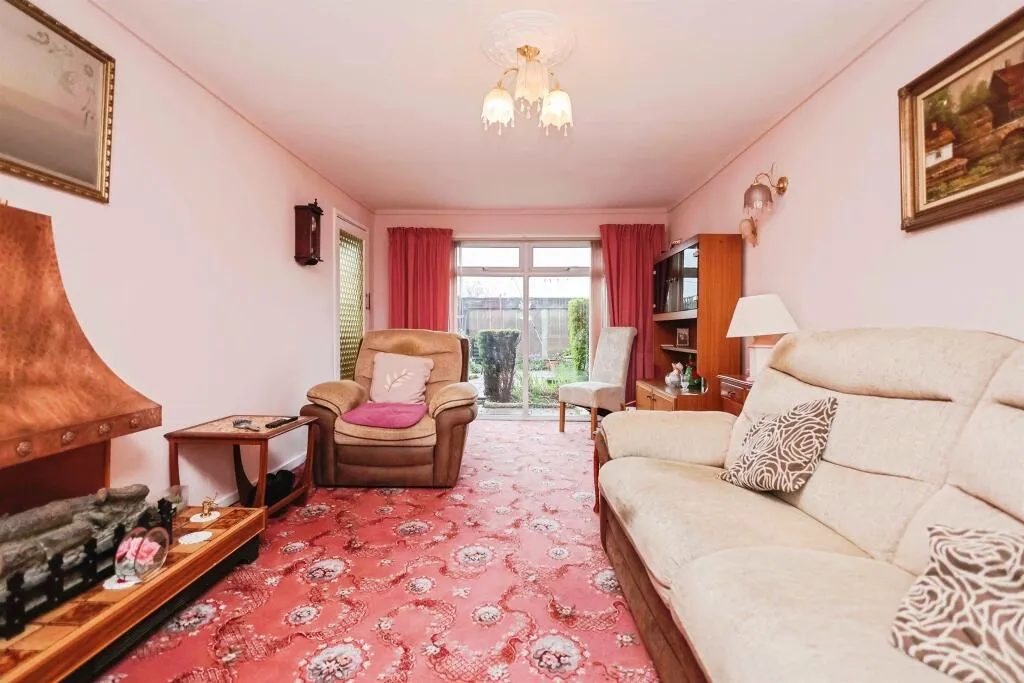 3 bed Terraced