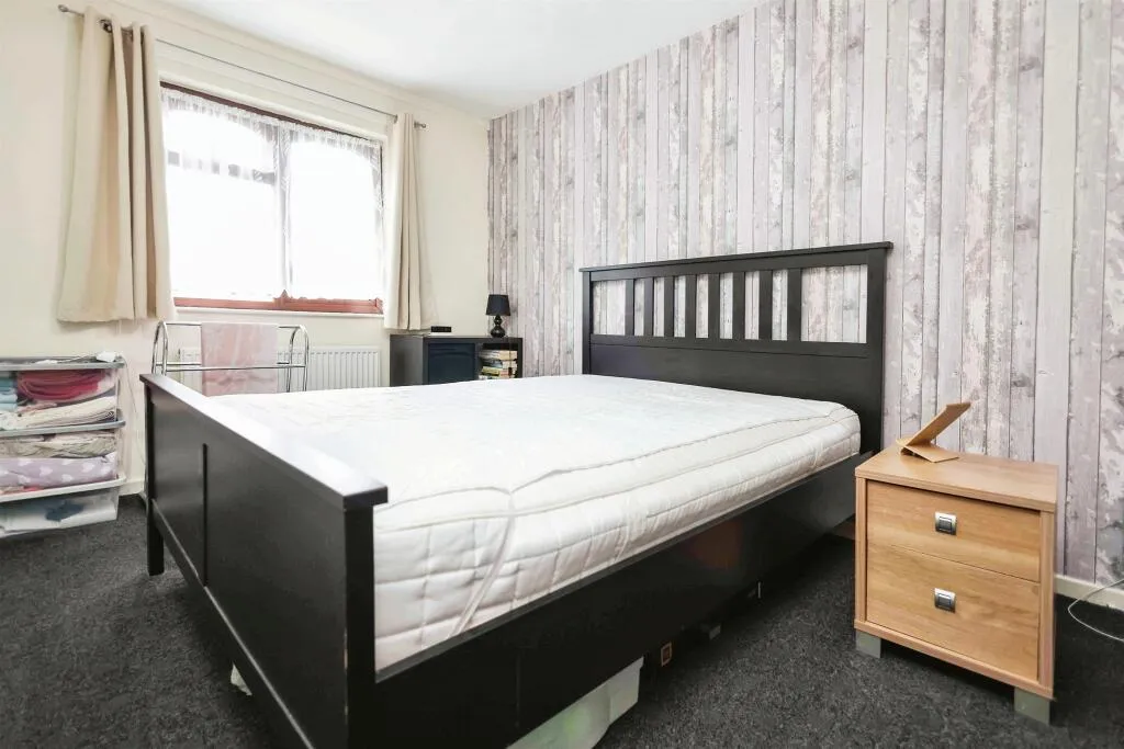 3 bed Terraced