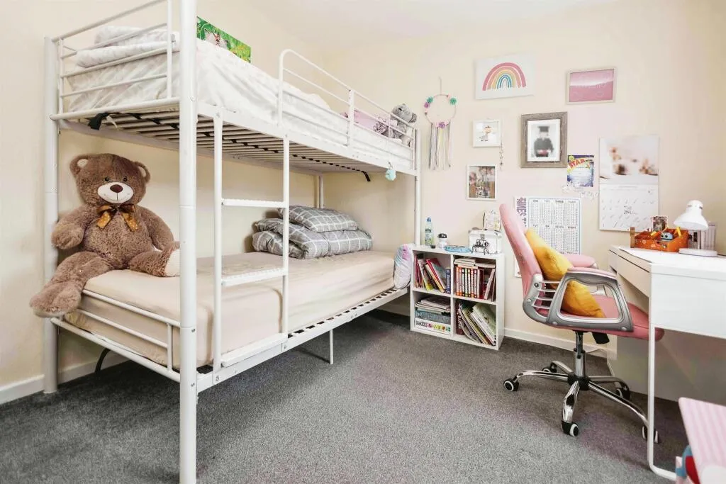 3 bed Terraced