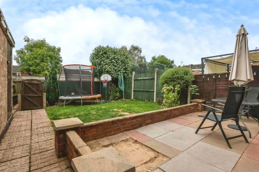 3 bed Terraced
