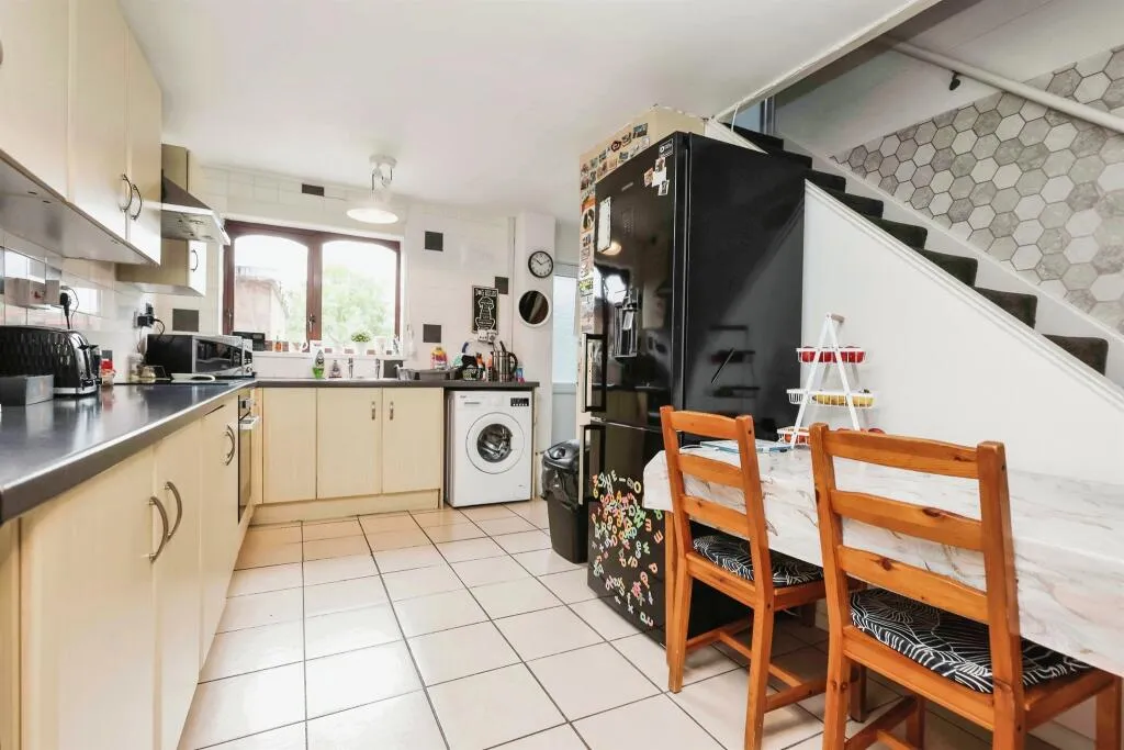 3 bed Terraced