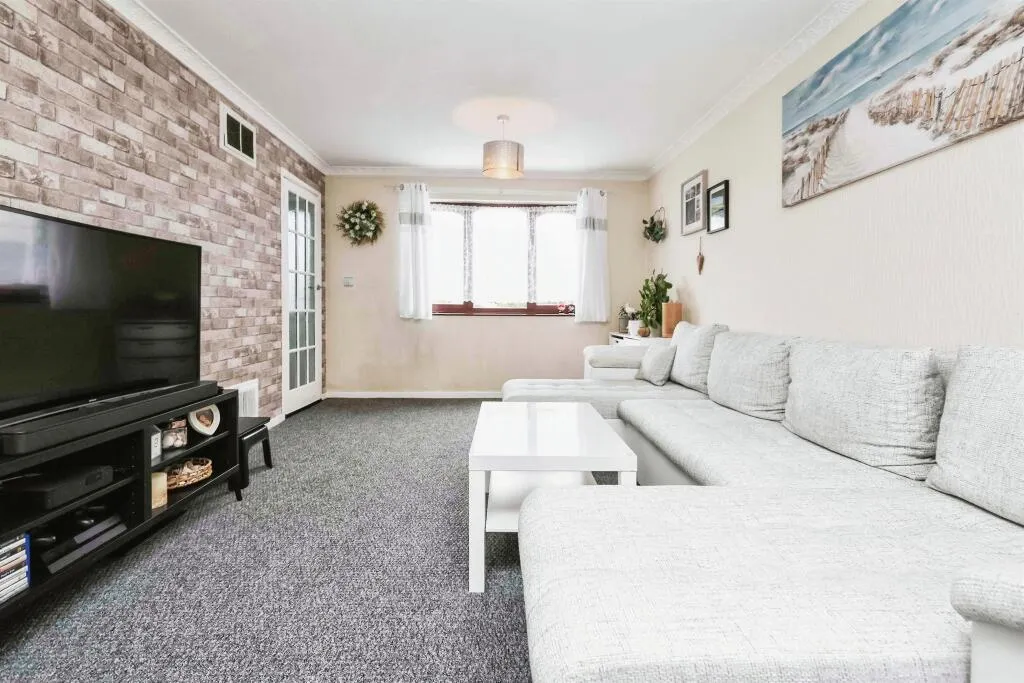 3 bed Terraced