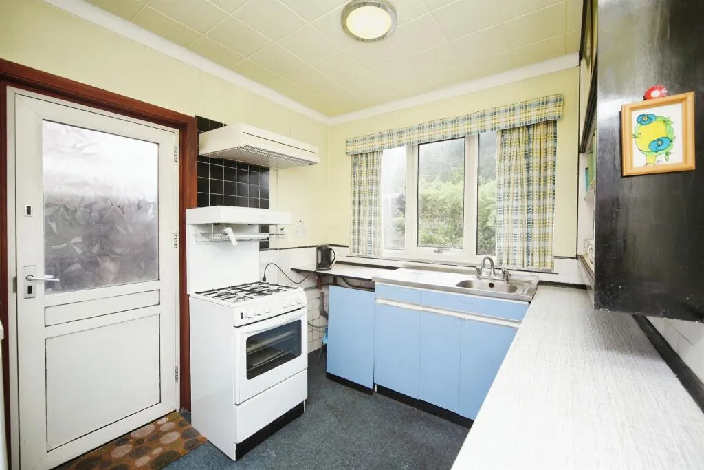 3 bed Semi-Detached